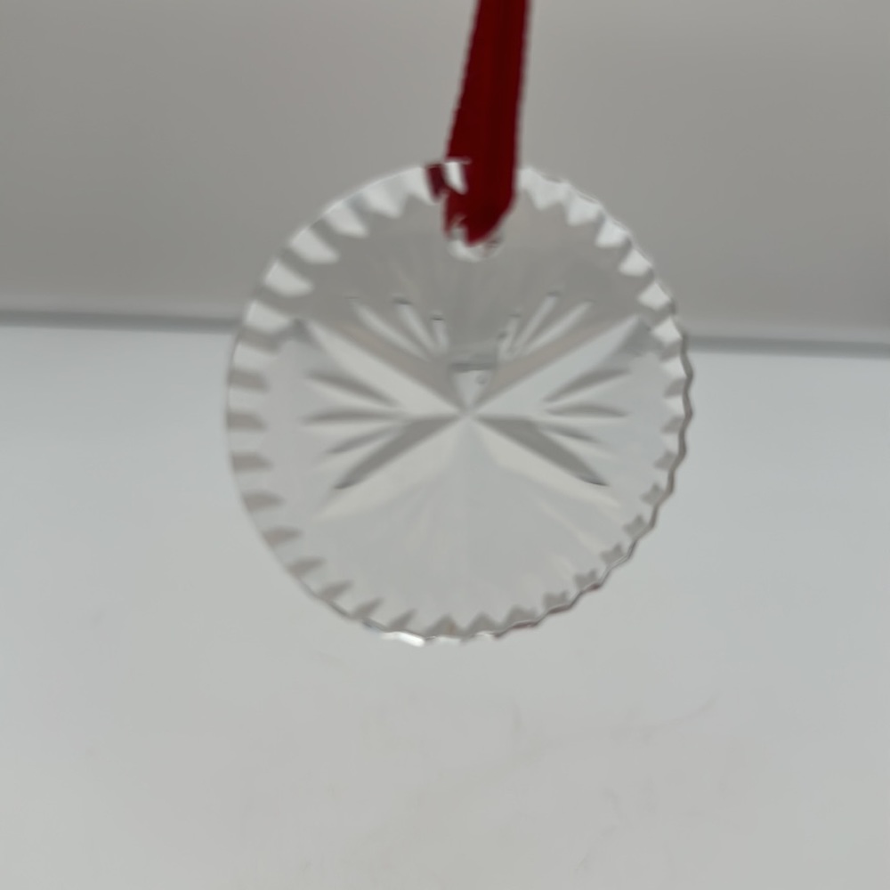 WATERFORD ROUND SNOWFLAKE ORNAMENT. - Picture 8 of 12